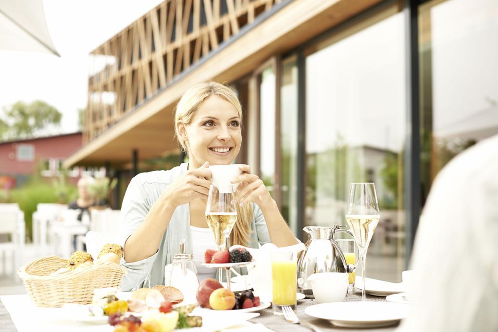 Hotel Bora Hotsparesort Radolfzell am Bodensee Exteriör bild